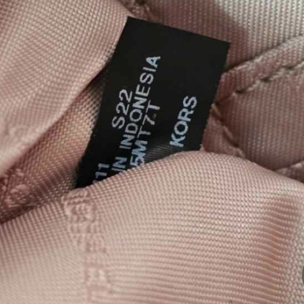 Michael Kors Pink‎ Envelope Style Clutch Purse - Picture 6 of 11